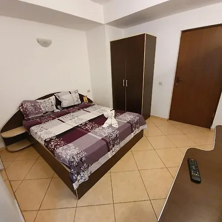 Vila Costa Tora *